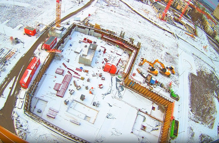 Winterliches Foto der Baustelle am Illerpark