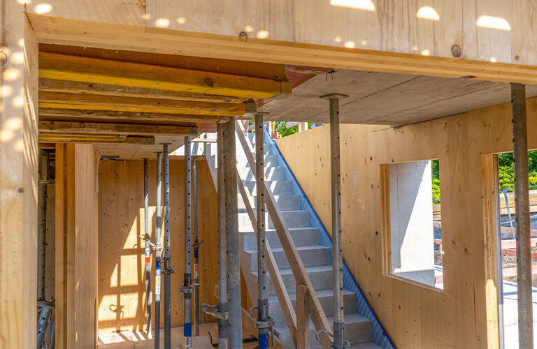 Schlüsselfertige Doppelhäuser in Holz-Hybrid-Bauweise