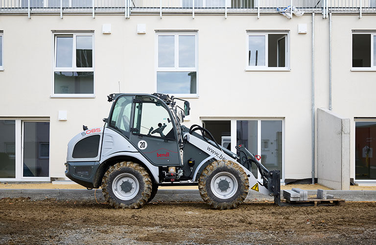 Der neue Kramer Radlader 5085 im bendl-Fuhrpark.