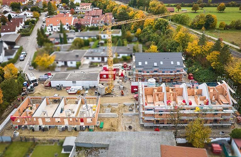 Rohbau für neue Reihenhäuser