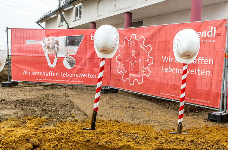 Feierlicher Spatenstich für den Umbau und die Erweiterung des ehemaligen Kinos in Meitingen zum Musik und Kulturzentrum
