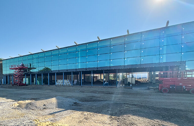 Werkshalle in Burgau: Der Rohbau schreitet voran