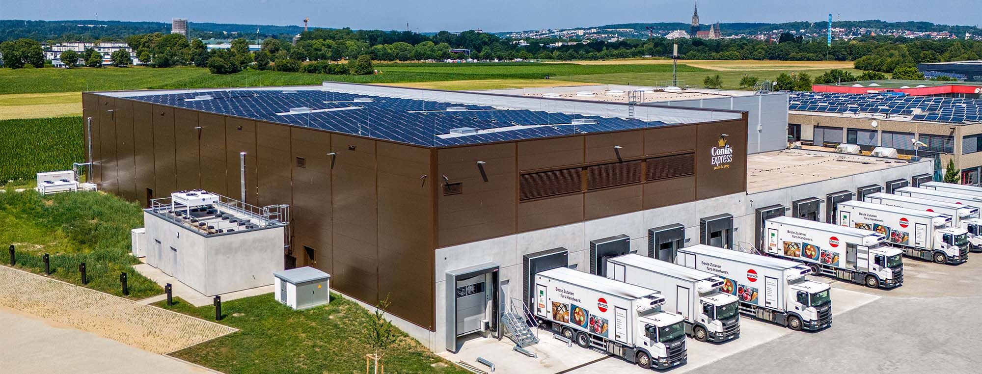 Schlüsselfertiger Neubau einer Lagerhalle mit Tiefkühlzelle