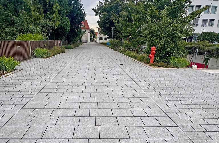Natursteinpflaster am Stadtgraben Günzburg